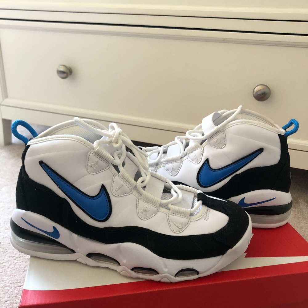 NIKE Air Max Uptempo